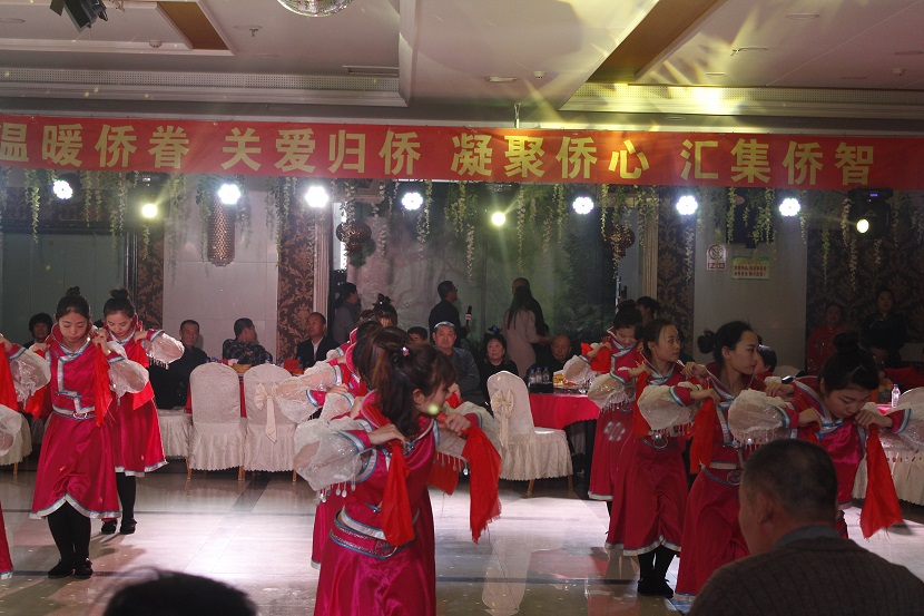 閮皵缃楁柉绀惧尯杩庢柊鑱旇皧浼�4a.jpg