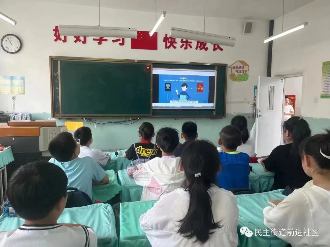 涓滄槍鍖轰鲸鑱斿紑灞曚鲸娉曡繘鏍″洯娲诲姩.jpg 涓滄槍鍖轰鲸鑱斿紑灞曚鲸娉曡繘鏍″洯娲诲姩.jpg