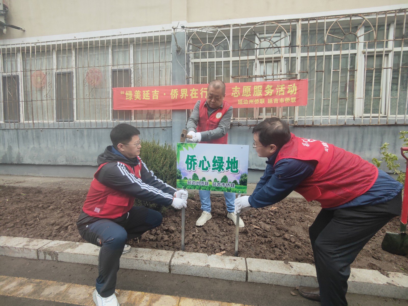 缁垮湴鐗�.jpg 缁垮湴鐗�.jpg